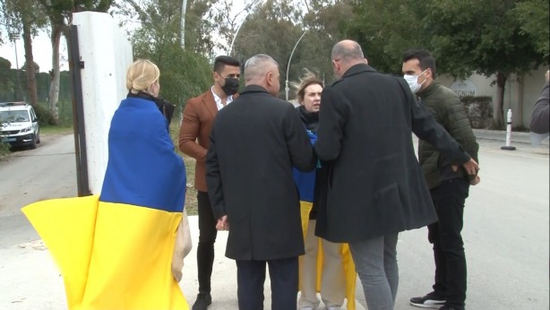 Foto - Antalya'daki tarihi zirvenin yapıldığı otelin önünde toplandılar