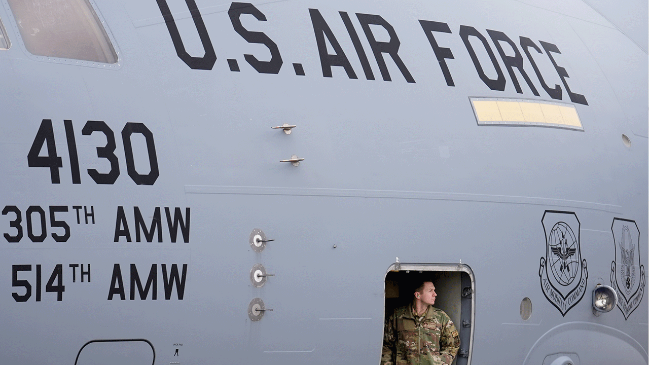 Dünyanın gözü kulağı burada! ABD uçağı Türkiye'den ayrıldı