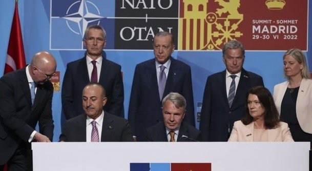 Foto - Dünyanın gözü o kararda: Türkiye'yi ikna etmek için çılgınca bir yarışa girdiler