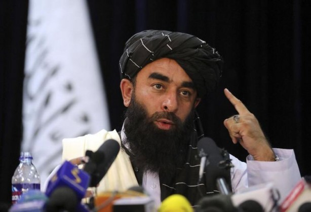 Foto - Dünyanın gözü önünde ilan etti! Artık Taliban...