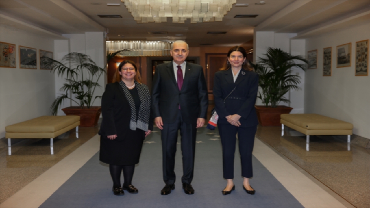 Foto - Dünyanın gözü Papa’nın cenaze töreninde! Askerlerin elindeki o silah çok konuşuldu! Türkiye’den bakın kim gitti