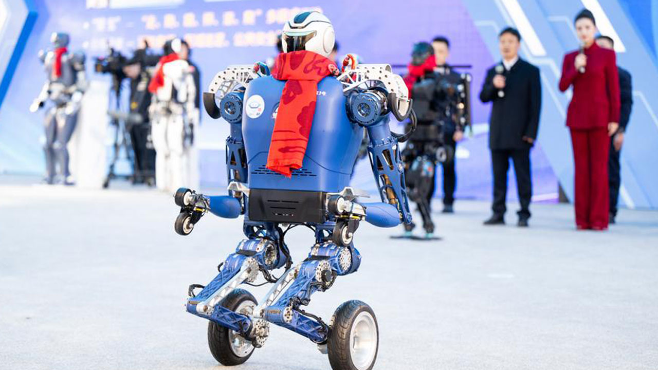 Foto - Dünyanın gözü Pekin’de olacak! İnsansı robotlar olimpiyatlara hazırlanıyor