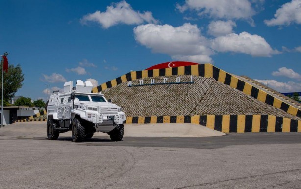 Dünyanın gözü Türk zırhlı araçlarında