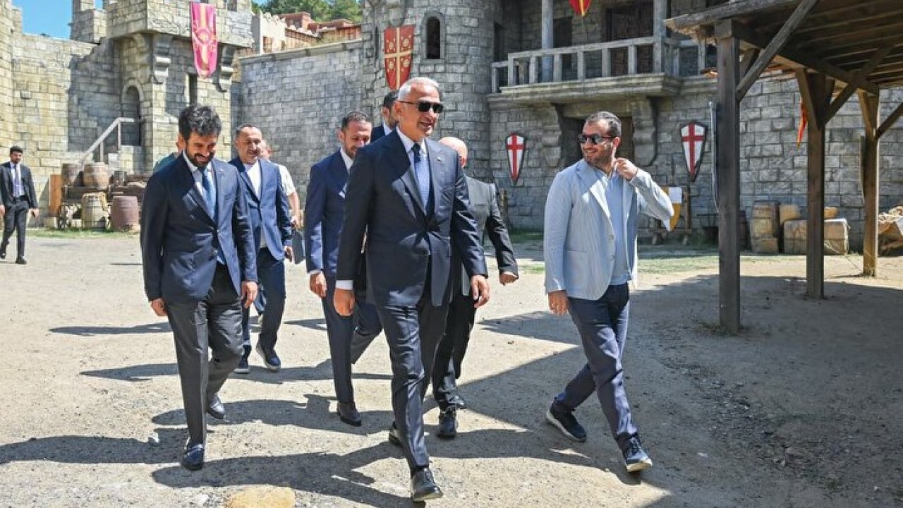 Foto - Dünyanın gözü Türkiye'de: 1 milyarı geçti, Arap milyarder 'ben de yapacağım' dedi