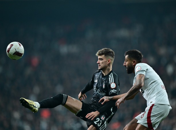 Foto - Dünyanın gözü ünlü futbolcuda... Galatasaray devreye girdi yine yeniden! Belli oldu artık...