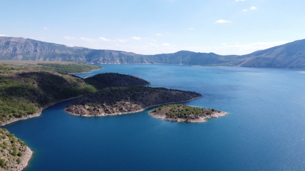 Foto - Dünyanın ikinci büyük krateri Türkiye'de! Gören hayran kalıyor