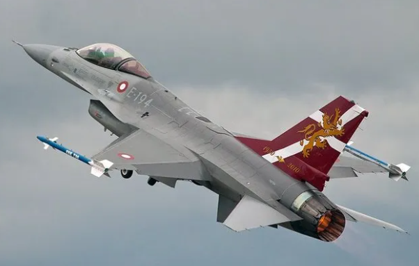 Foto - Dünyanın ilgisini çeken rapor! En güçlü savaş uçaklarına sahip olan ülkeler…