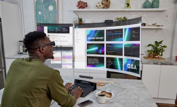 Foto - Dünyanın ilk ekransız dizüstü bilgisayarı üretildi