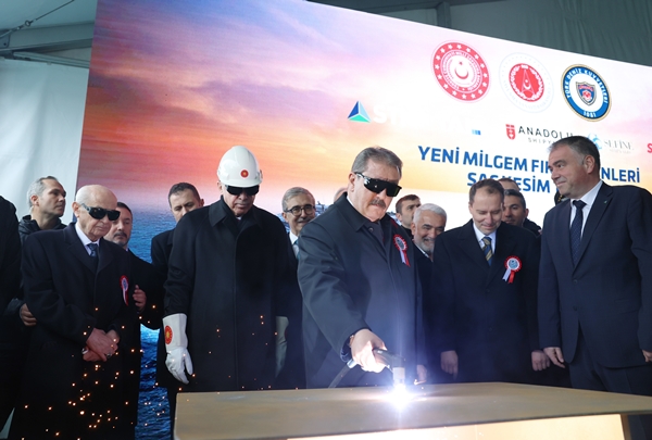 Foto - Dünyanın ilk SİHA gemisi olacak! Hizmete girdi