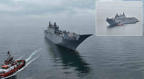 Dünyanın ilk SİHA gemisi TCG Anadolu Sarayburnu’nda