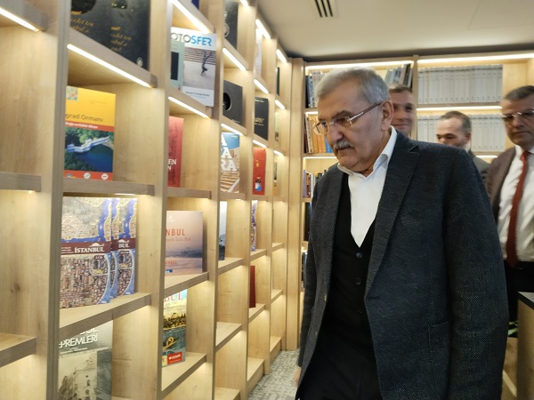 Foto - Dünya'nın ilk yalı kütüphanesi hizmete açıldı