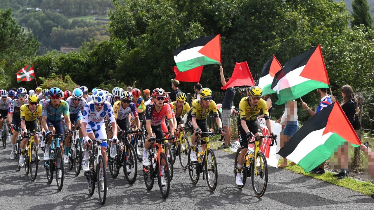 Foto - Dünyanın konuştuğu yarışta Filistin protestosu! 'Herkes için gurur kaynağı'