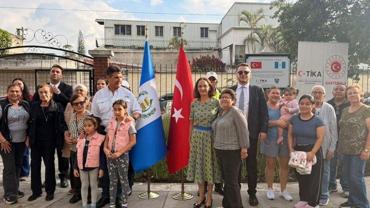 Foto - Dünyanın öbür ucunda Türkiye sürprizi! 11 bin kilometre uzaktaki ülkeye TİKA mührü vuruldu