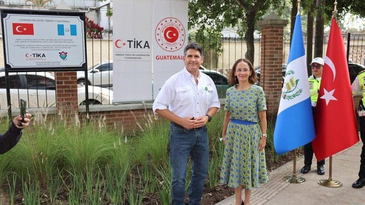 Foto - Dünyanın öbür ucunda Türkiye sürprizi! 11 bin kilometre uzaktaki ülkeye TİKA mührü vuruldu