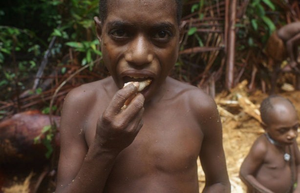 Foto - Dünyanın son yamyam kabilesi