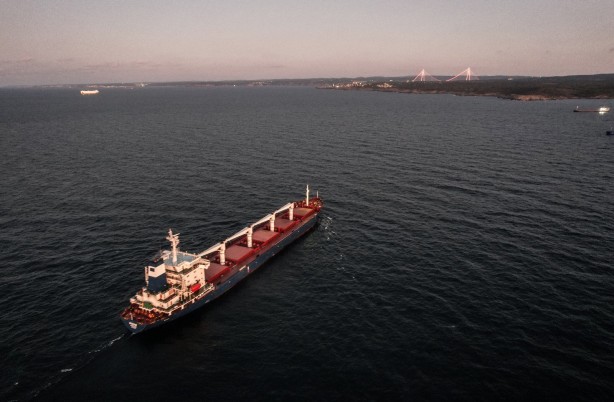 Foto - Dünyanın takip ettiği gemi İstanbul'da! Dron ile böyle görüntülendi