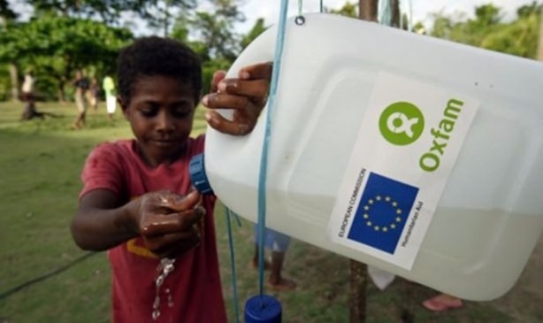 Dünyanın yarısından zengin 62 isim