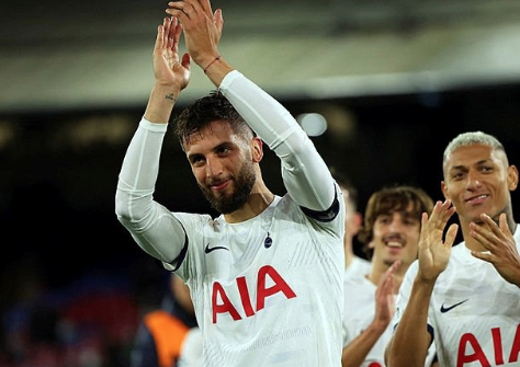 Foto - Dünyaya az önce ilan ettiler: O yıldız için Galatasaray ve Fenerbahçe kapışacak...