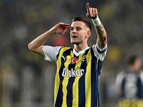 Foto - Dünyaya az önce ilan ettiler: O yıldız için Galatasaray ve Fenerbahçe kapışacak...