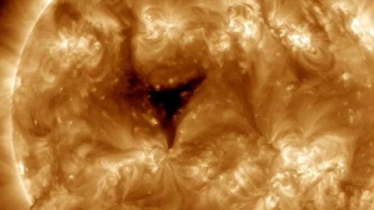 Foto - Dünya'ya çarpacak! Uzmanlardan uyarı geldi: Uzmanlar manyetik fırtına için tarih verdi!