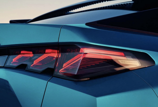 Foto - Dünyaya tanıtıldı! Elektrikli ürün gamını zirveye taşıyan Peugeot’dan yeni E-408 atağı! Türkiye’ye ne zaman geliyor?