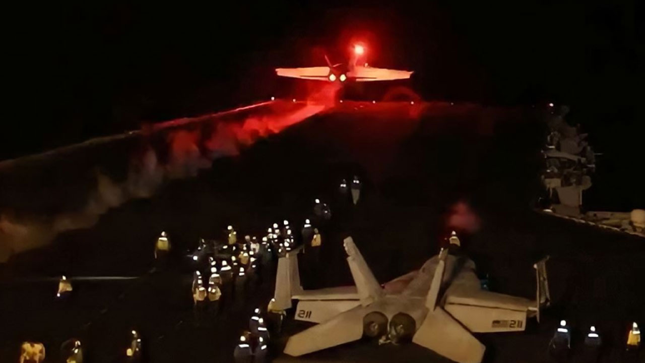 Dünyayı ayağa kaldıracak açıklama az önce geldi: İran'a bombalar yağacak