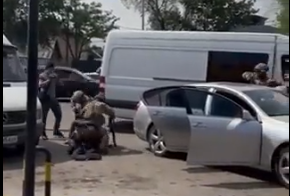Foto - Ajanslar son dakika olarak duyurdu! Kardeş ülkede darbe girişimi