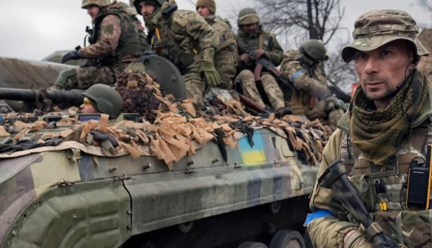 Dünyayı ayağa kaldıran suçlama! "Askerlerin kafasını kesiyorlar"