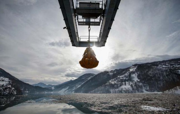 Foto - Dünyayı dehşete düşüren görüntüler! Felaket yüzerek geliyor