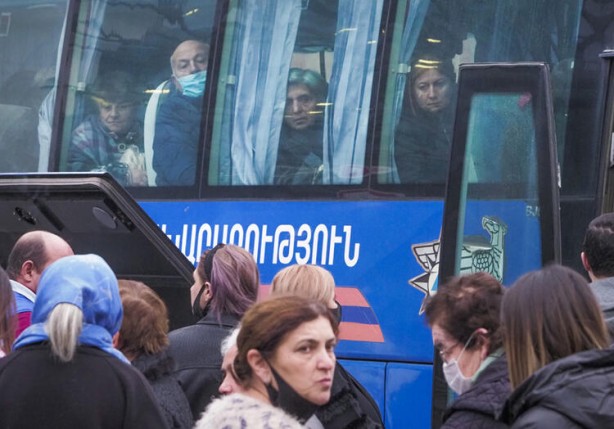 Foto - Dünyayı sarsan görüntüler yayınlandı! Tanklar Bakü'ye gidiyor