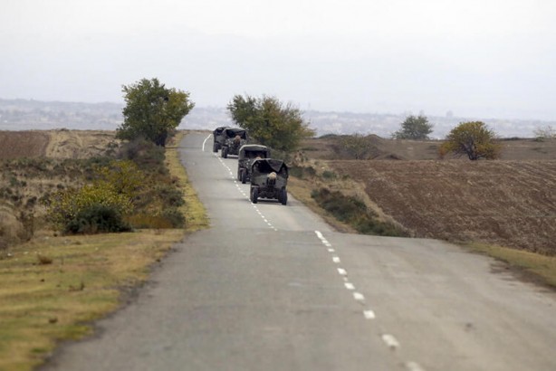 Foto - Dünyayı sarsan görüntüler yayınlandı! Tanklar Bakü'ye gidiyor