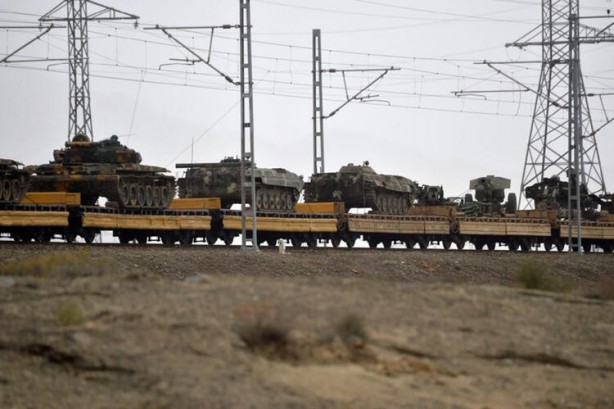 Foto - Dünyayı sarsan görüntüler yayınlandı! Tanklar Bakü'ye gidiyor