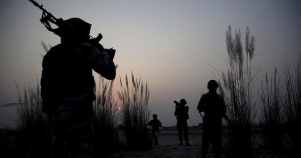 Foto - Dünyayı sarsan itiraf! Askerler diri diri pişti