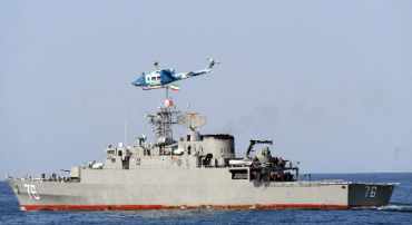 Foto - Dünyayı sarsan olay! Savaş gemisi olduğu yerde kendi kendine battı