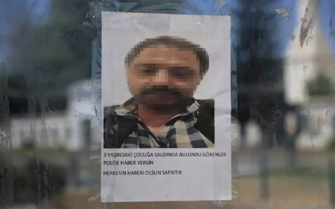 Foto - Duraklara asılan ilan Adana'yı karıştırdı