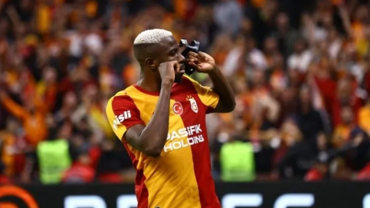 Foto - Dursun Özbek’ten futbolculara müjde! Derbinin hemen ardından duyurdu