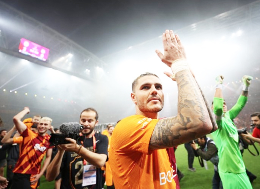 Foto - Dursun Özbek'ten taraftara şampiyonluk hediyesi! Yok böyle bir gelişme...