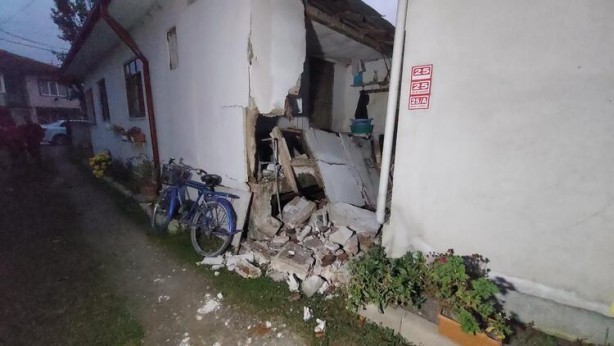Foto - Durum gün ağarınca ortaya çıktı! Deprem sonrası bölgeden yeni görüntüler geldi