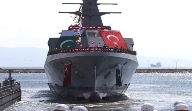 Foto - Düşman çatlatacak gelişme! Pakistan MİLGEM projesinin ilk gemisi PNS BABUR İstanbul'dan uğurlandı