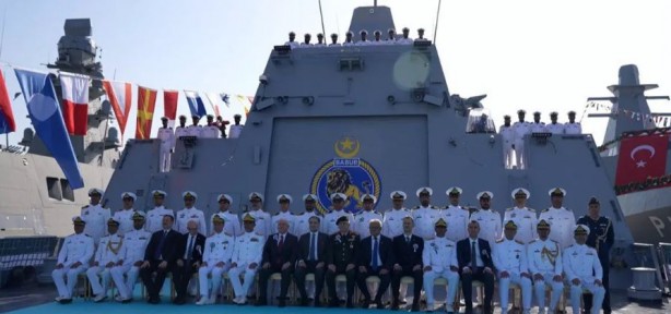 Foto - Düşman çatlatacak gelişme! Pakistan MİLGEM projesinin ilk gemisi PNS BABUR İstanbul'dan uğurlandı