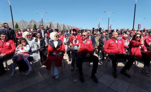 Foto - Düşman çatlatan görüntü! Cumhurbaşkanı Erdoğan ile Aliyev Akıncı SİHA'yı imzaladı