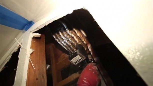 Foto - Duvardan çıkanlar şok etti!