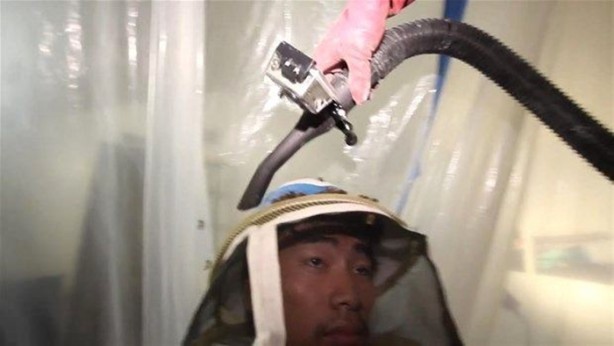 Foto - Duvardan çıkanlar şok etti!