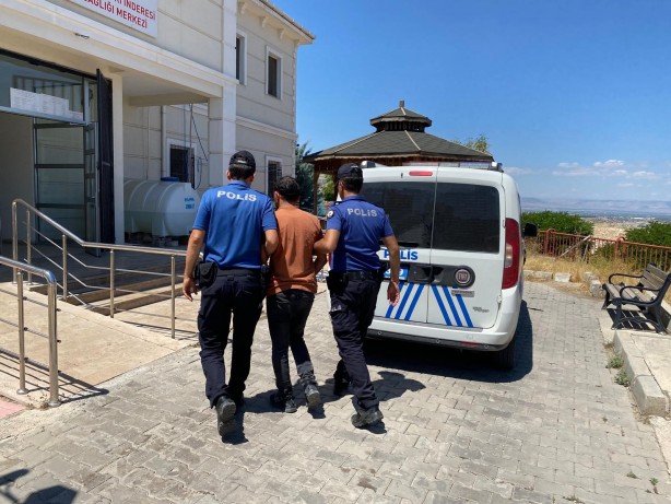 Foto - Duvarı delerek girdikleri işyerinde milyonluk vurgun yaptılar