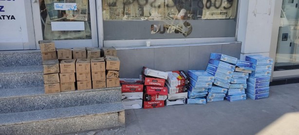 Duvarı delerek girdikleri işyerinde milyonluk vurgun yaptılar