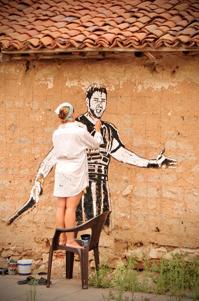 Foto - Duvarları tuvale dönüştürülen Bulgar köyü: Staro Jelezare