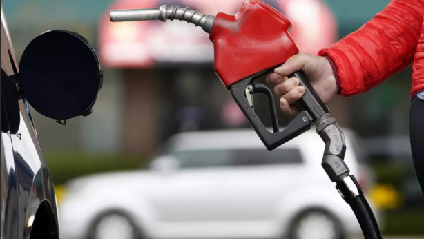 Foto - Akaryakıt fiyatlarına dev indirim geliyor! O tarihi beklemeden akaryakıt alan çok üzülür