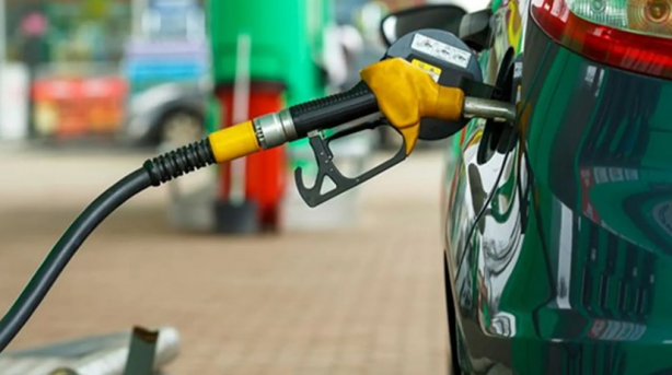 Foto - Akaryakıt fiyatlarına dev indirim geliyor! O tarihi beklemeden akaryakıt alan çok üzülür