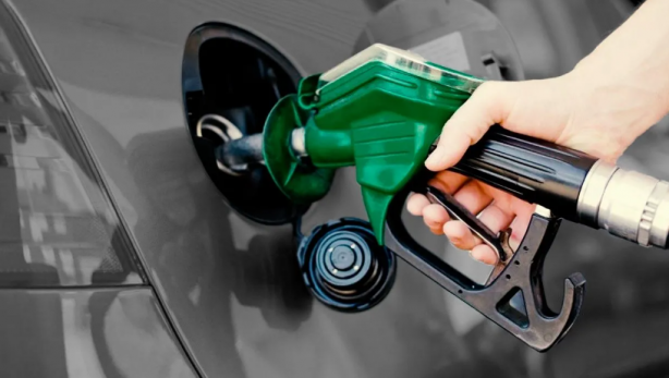 Foto - Akaryakıt fiyatlarına dev indirim geliyor! O tarihi beklemeden akaryakıt alan çok üzülür