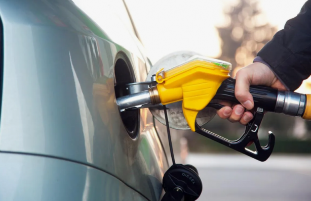 Duyan duymayanlara haber etsin! Akaryakıt fiyatlarına dev indirim geliyor